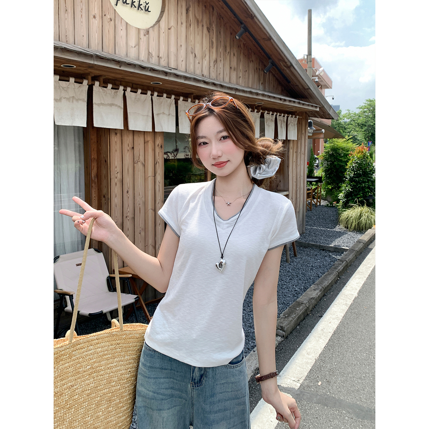 Women's Color-Block V-Neck Short Sleeve T-Shirt Summer Korean Style Slim Fit Gray Top - Image 4