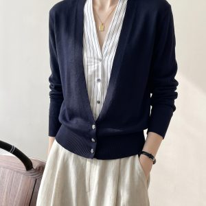 Women's Color-Block V-Neck Knit Cardigan 2026 Long Sleeve Waist-Cinched Commuter Top